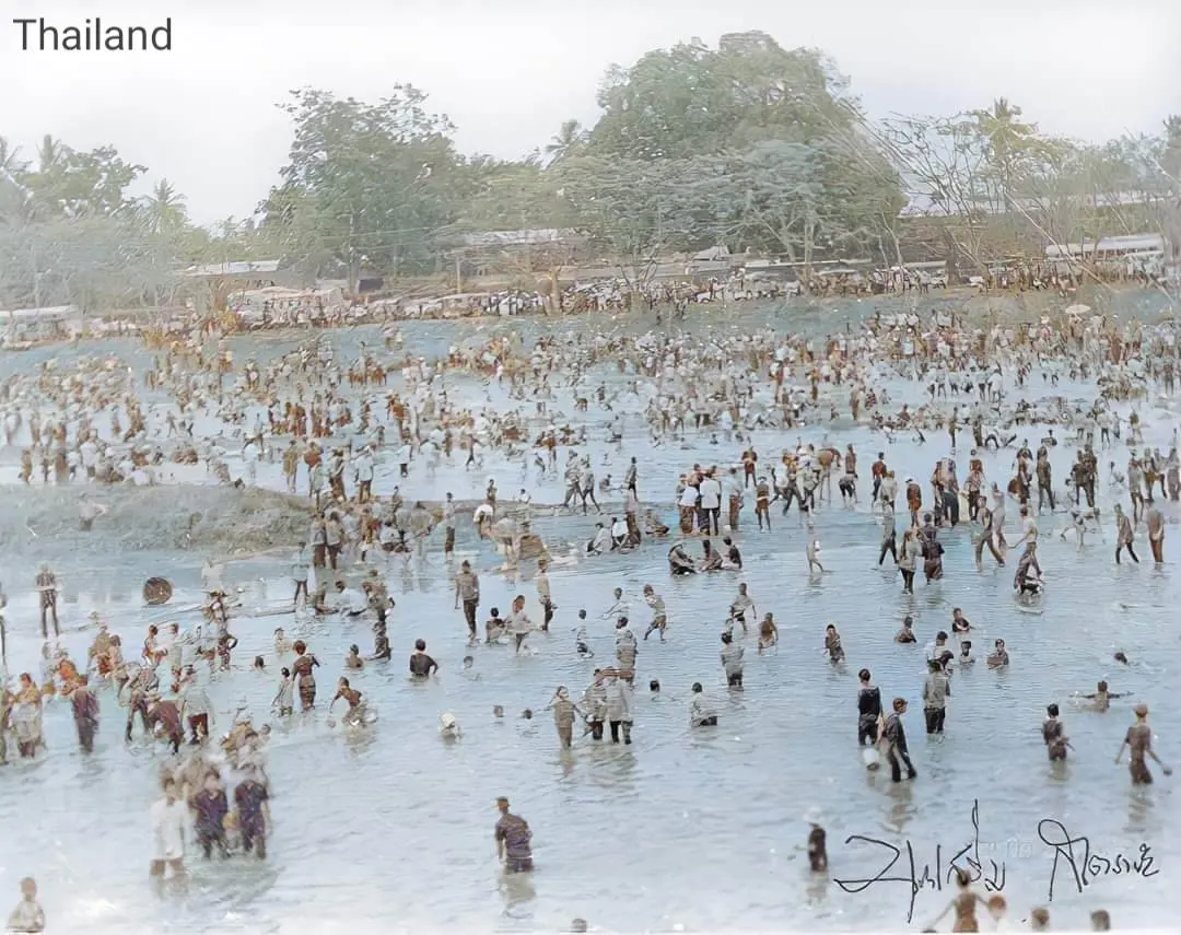 Thailand 🇹🇭:Songkran Festival in Chiang Mai,old photos.Songkran history.