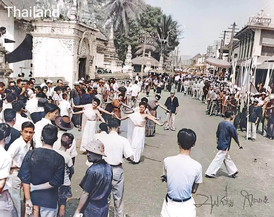 Thailand 🇹🇭:Songkran Festival in Chiang Mai,old photos.Songkran history.