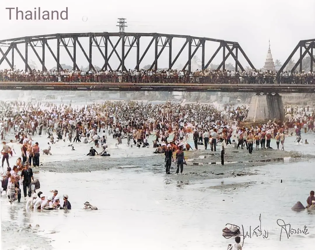 Thailand 🇹🇭:Songkran Festival in Chiang Mai,old photos.Songkran history.