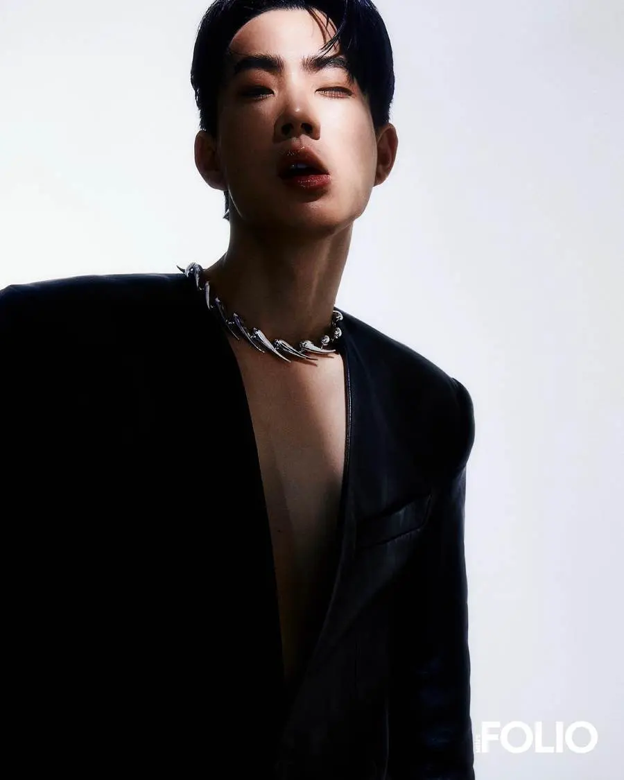 ออฟ-จุมพล @ Men's Folio Malaysia May 2023