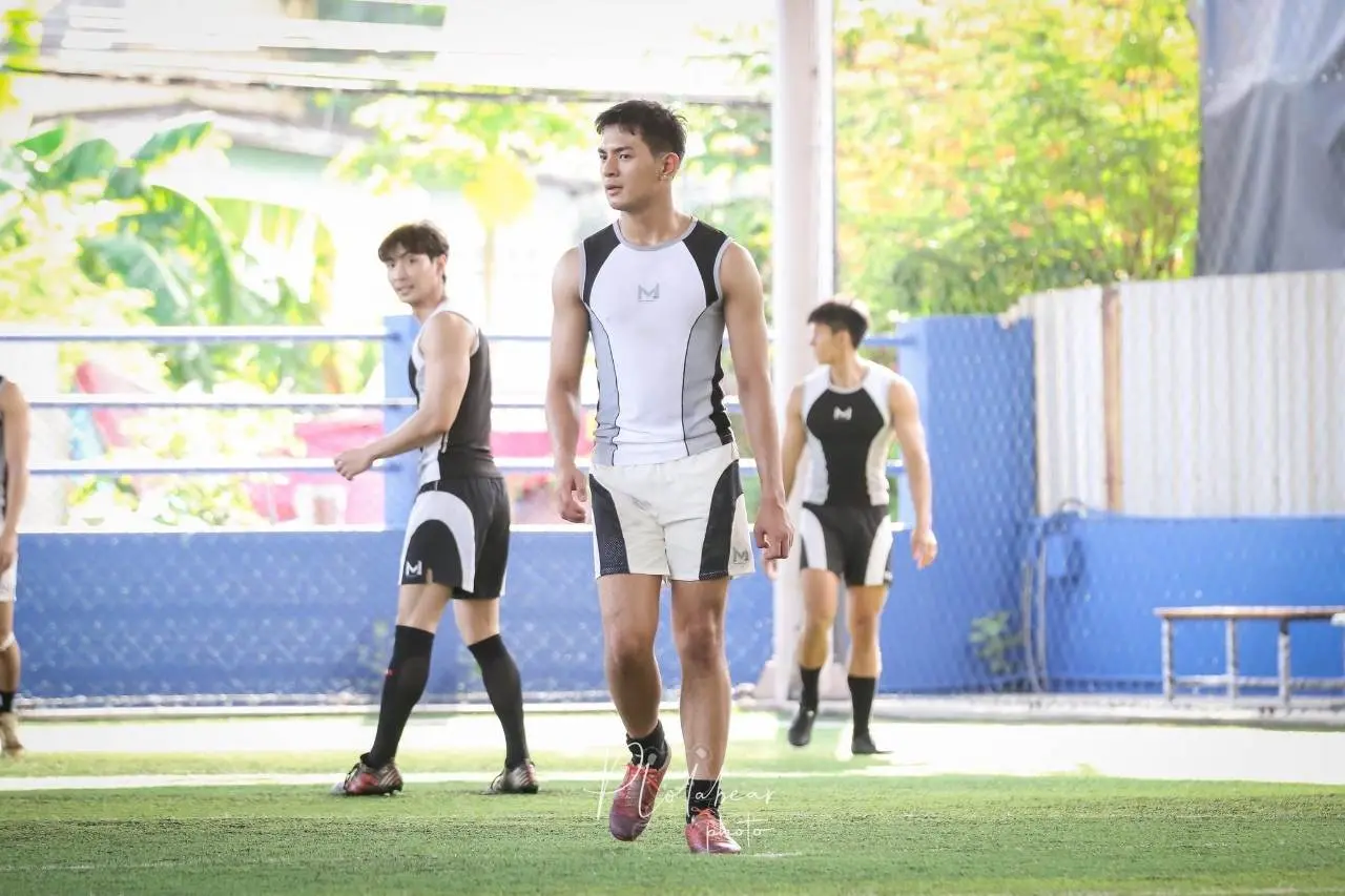 เตะบอลหล่อๆสไตล์หนุ่มๆ Mister International Thailand 2023