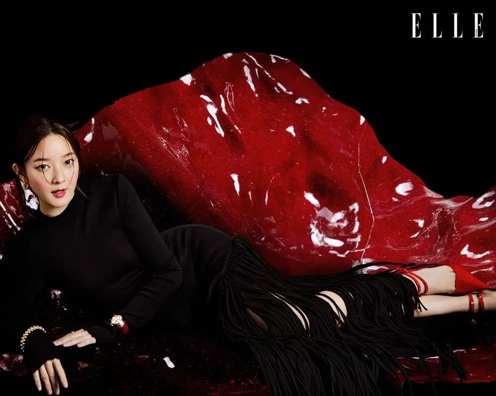 อิ้งค์ วรันธร @ ELLE Thailand August 2023