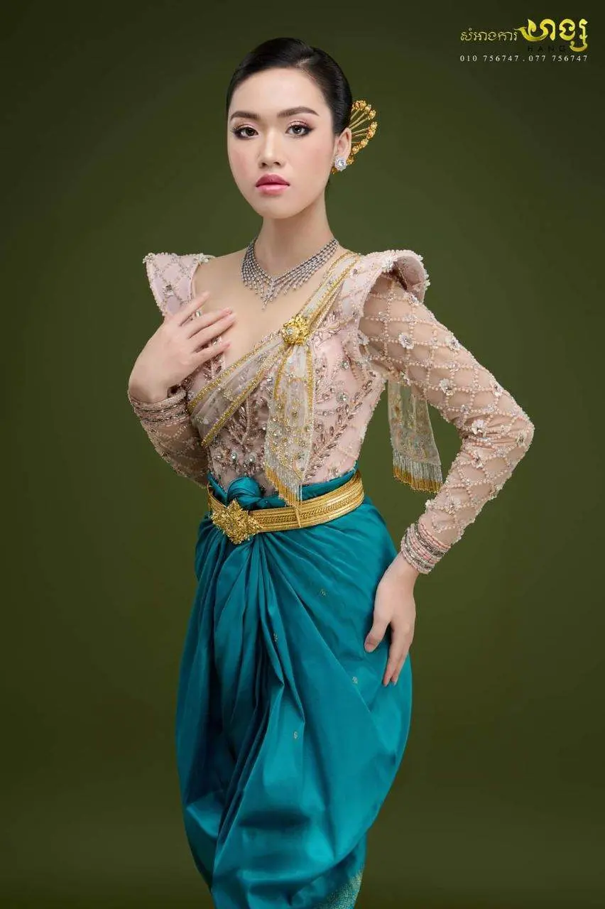 🇰🇭Cambodia national clothing. Khmer wedding costume. Khmer dress