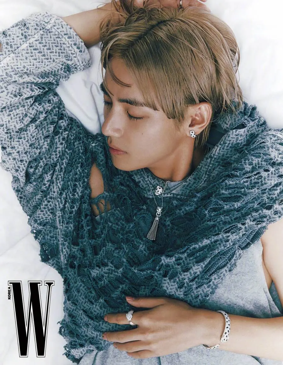 (BTS) V @ W Korea September 2023