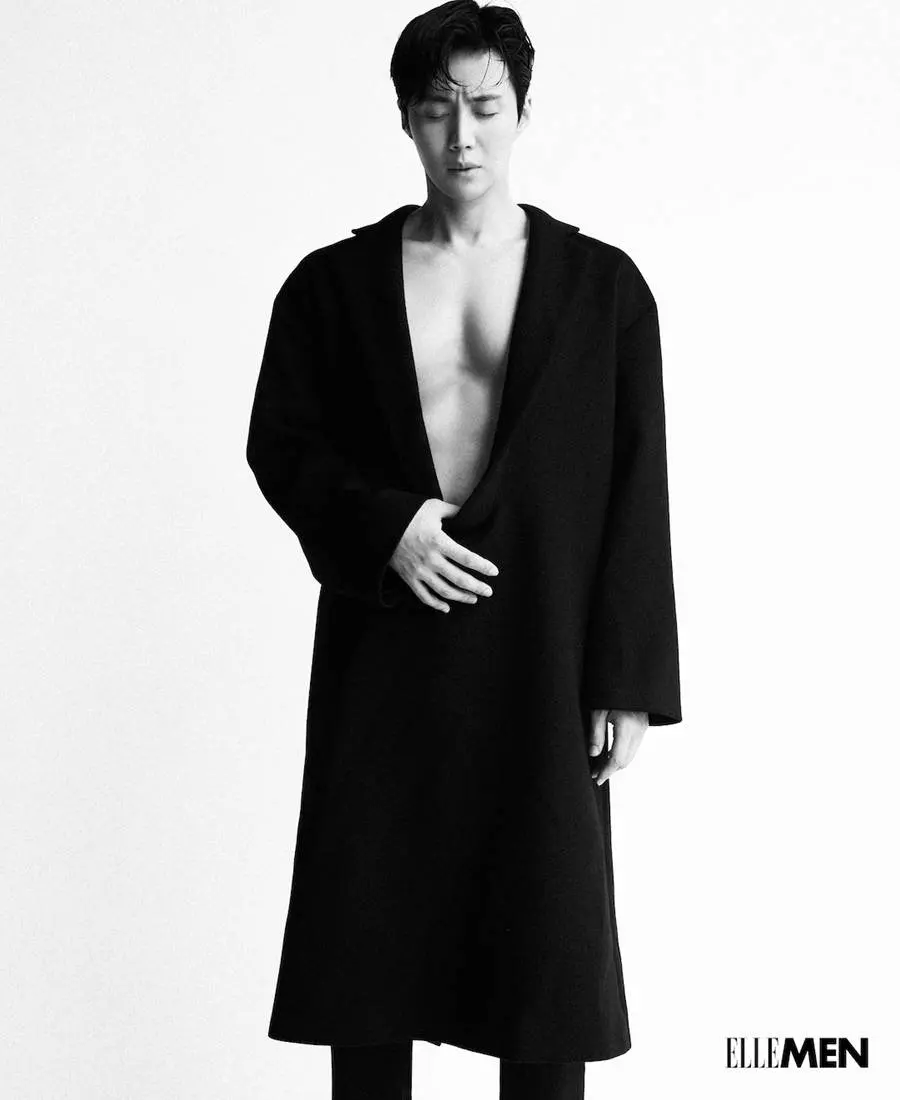 Kim Seon Ho @ ELLE MEN Singapore September 2023