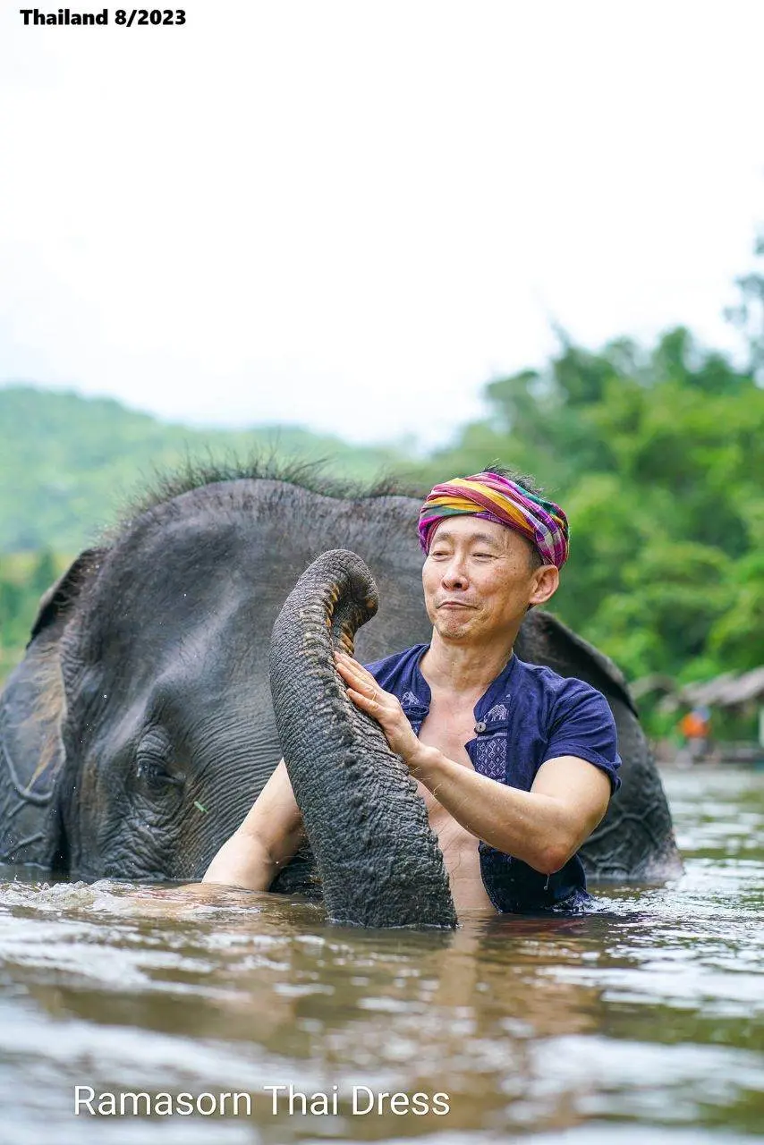 Thai Guy and the Elephant 🇹🇭