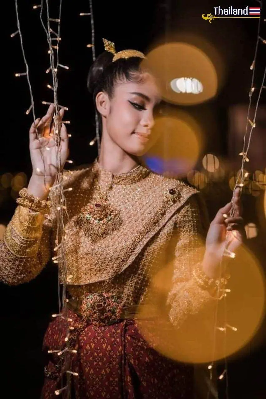 🇹🇭 THAILAND | Thai Costumes in King Narai Reign Fair 2022 👑
