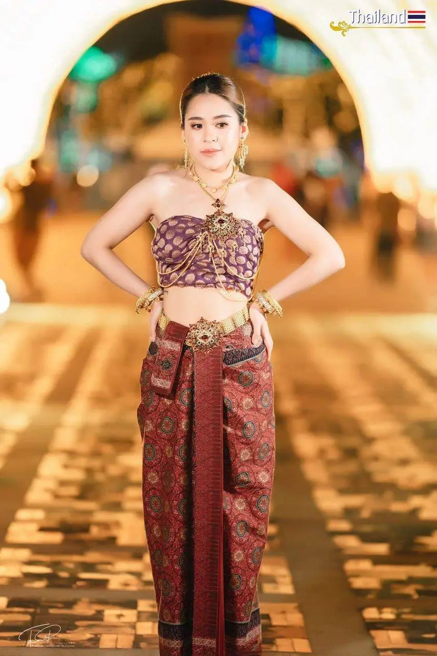 🇹🇭 THAILAND | Thai Costumes in King Narai Reign Fair 2022 👑