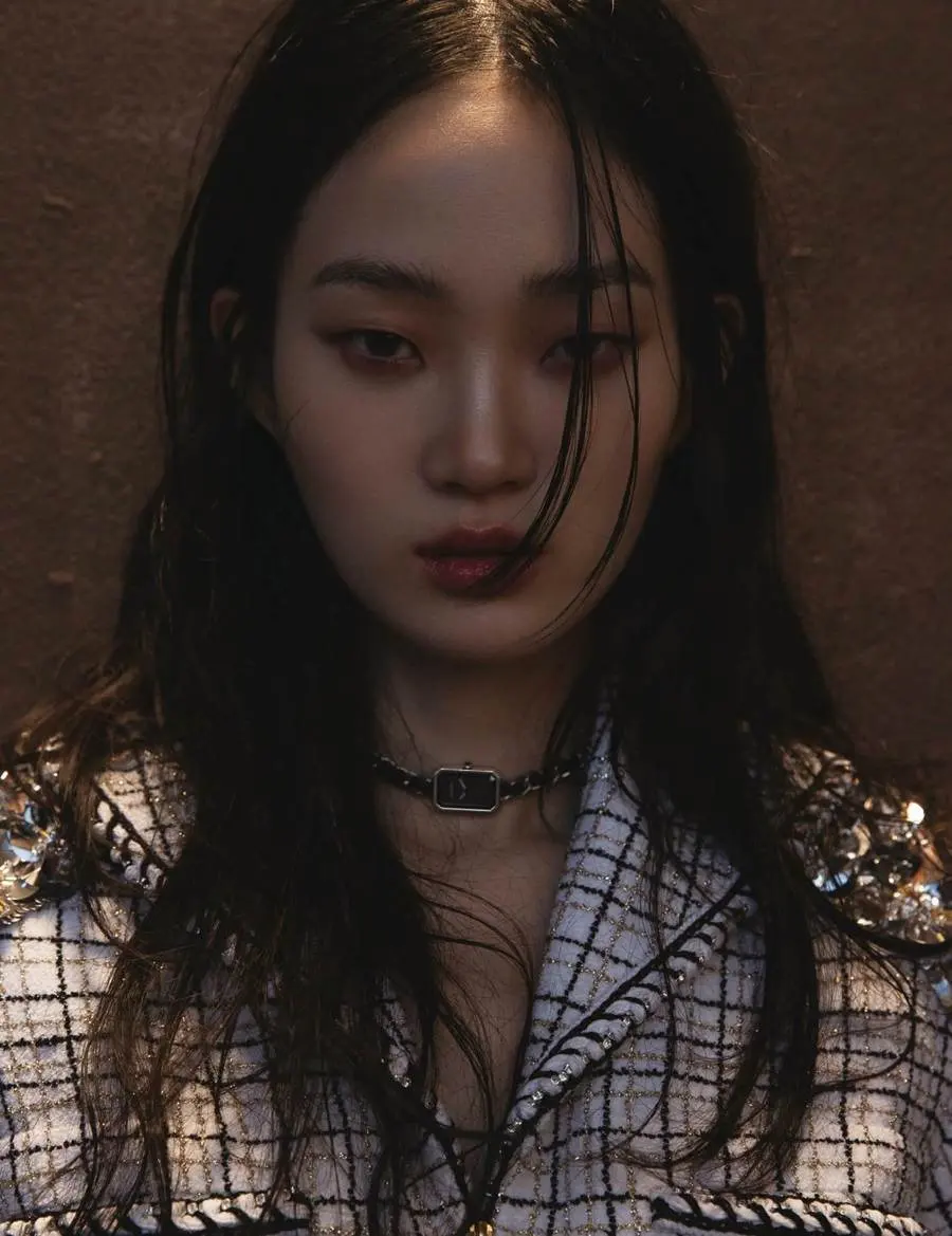 Shin Hyun Ji @ Harper's BAZAAR Korea December 2023