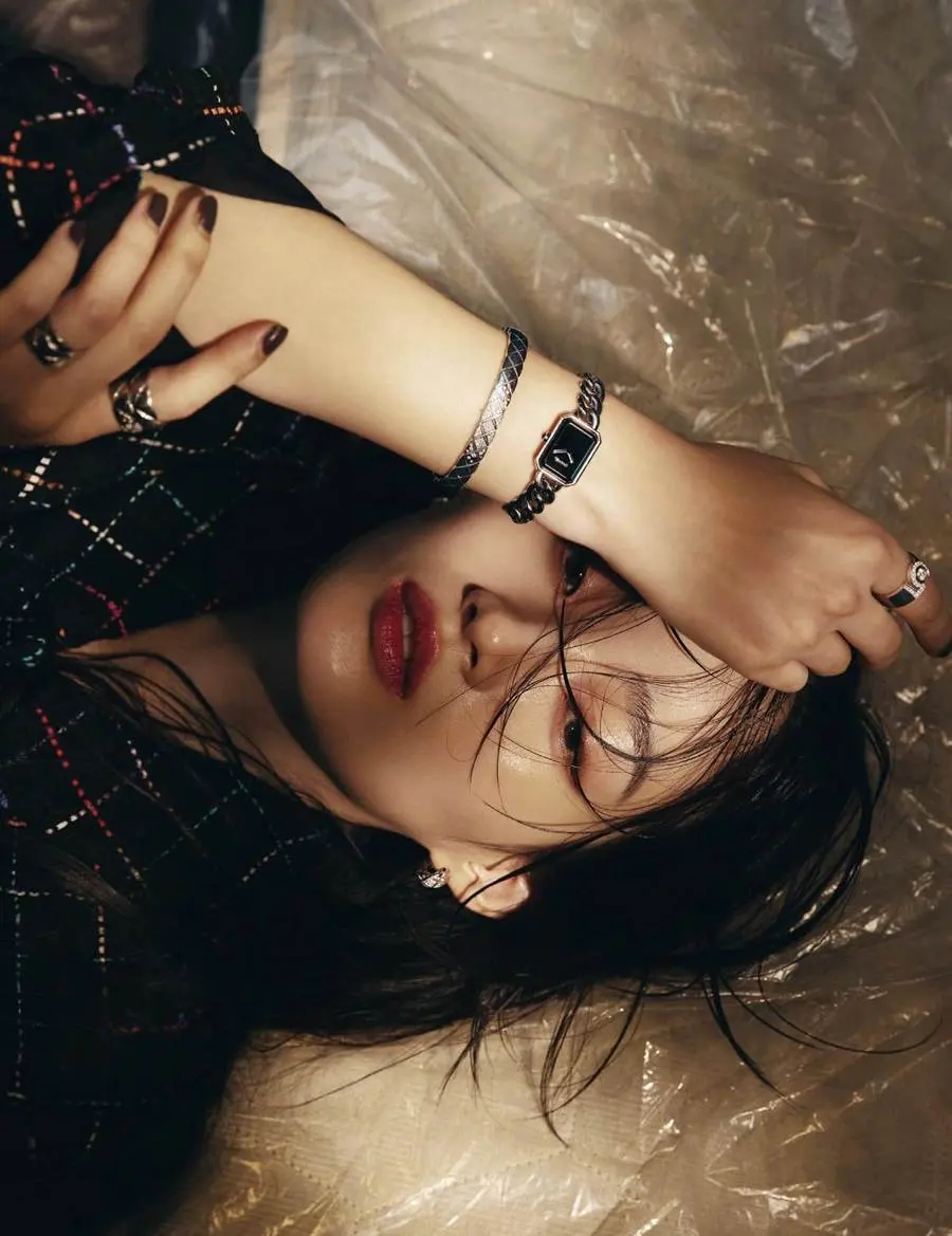 Shin Hyun Ji @ Harper's BAZAAR Korea December 2023