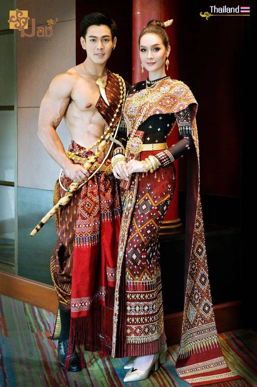 🇹🇭 THAILAND | ผ้าไหมแพรวา "Praewa The Queen of Thai Silks"