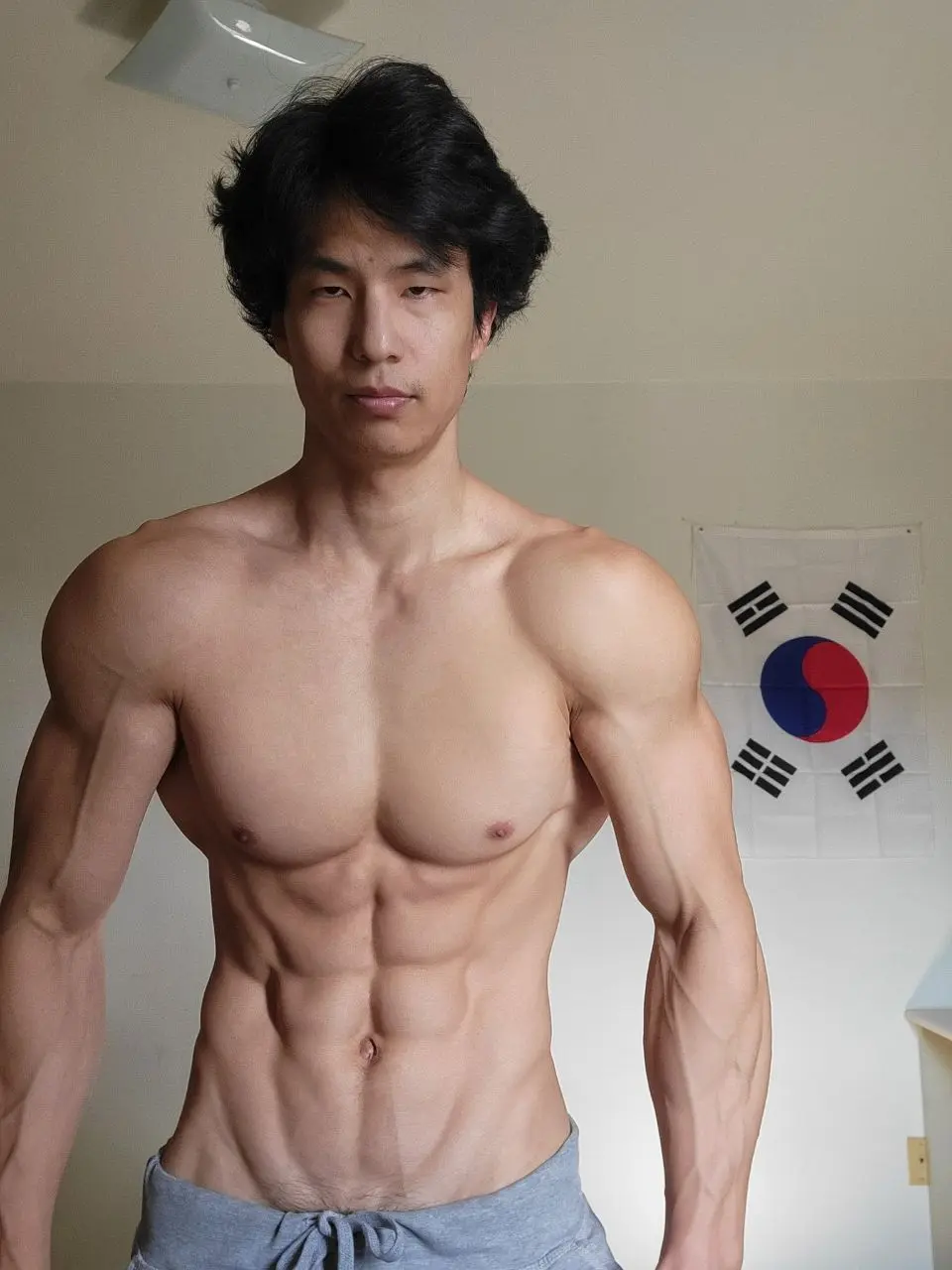 หนุ่มเกาหลี Model:  tw.@matw1x