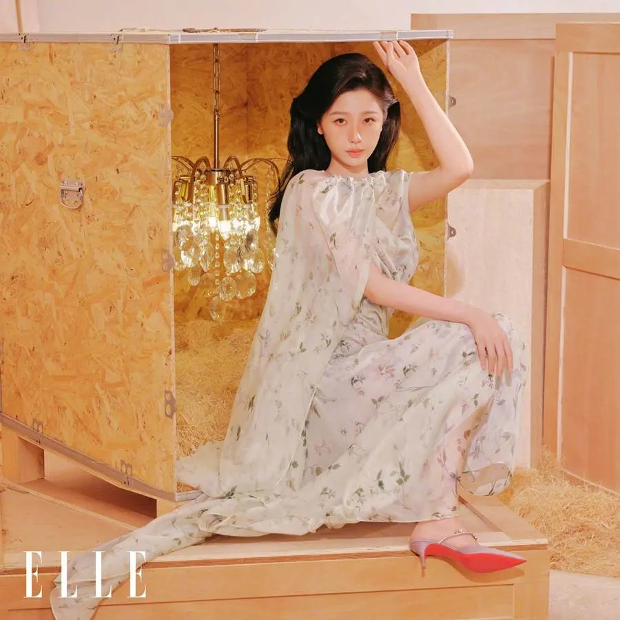 Esther Yu @ ELLE China March 2024
