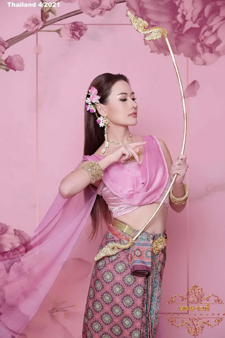 Rak Sod Devi Thai Songkran Lady 🇹🇭