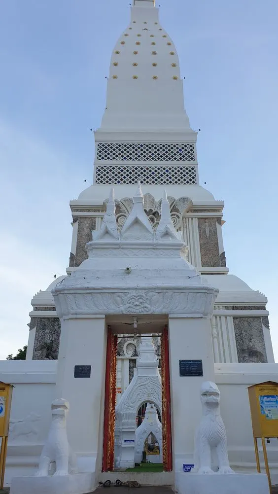 พระธาตุท่าอุเทน