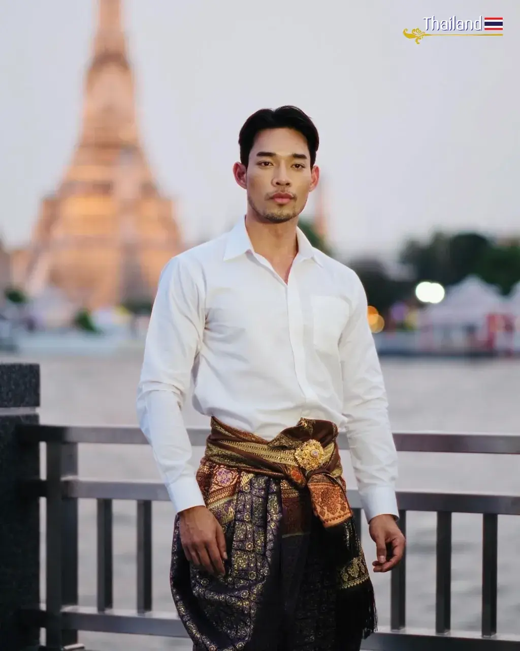 THAILAND 🇹🇭 | Thai Fashion with "Chong Kraben Pants"