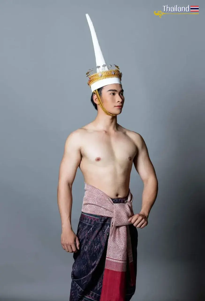 THAILAND 🇹🇭 | Lompok (Thai royal court conical hat)