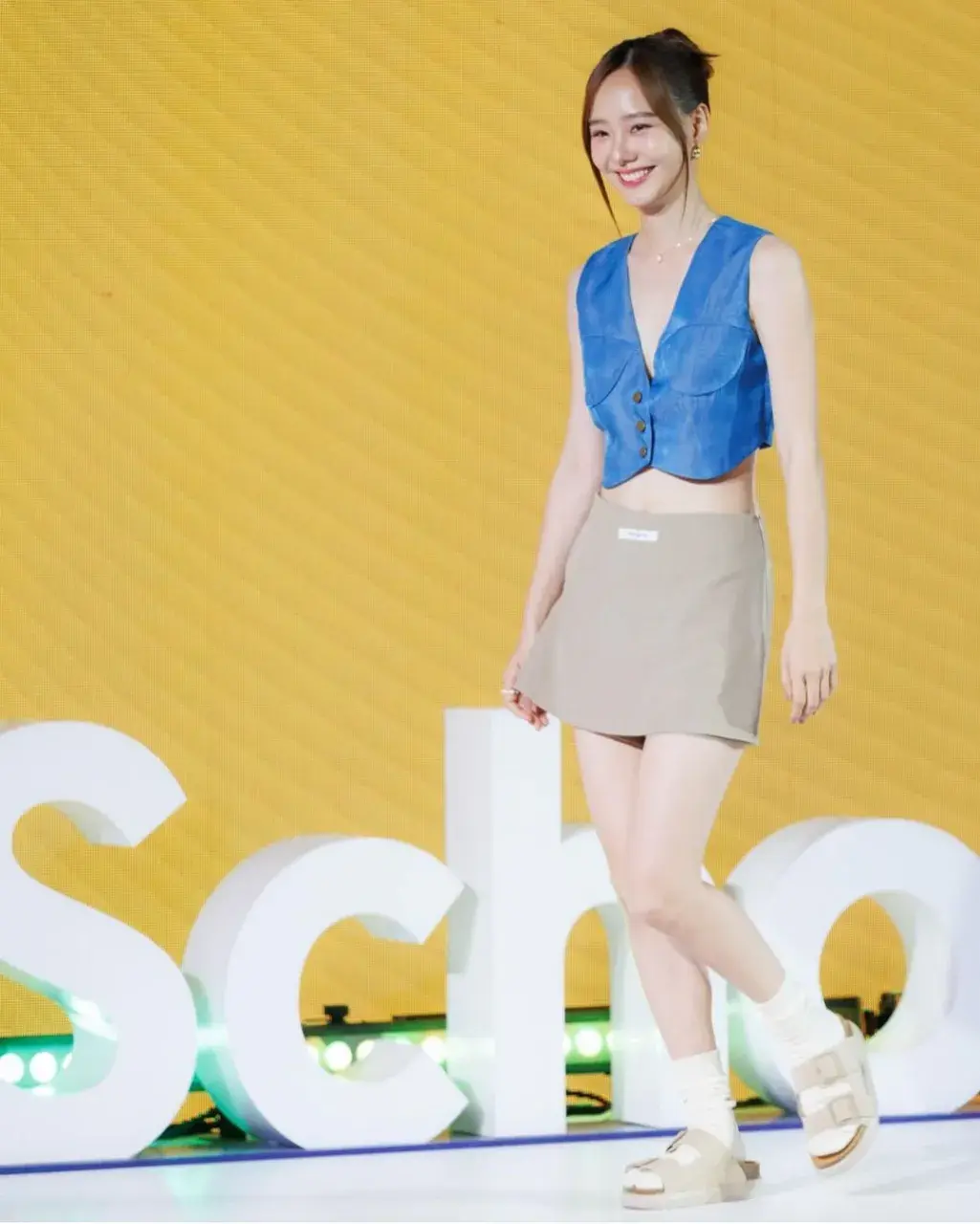 เต้ย จรินทร์พร งานเปิดตัวคอลเลคชันใหม่ล่าสุด Scholl