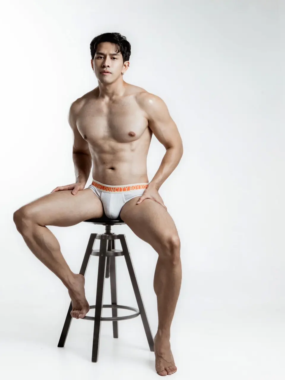 ท็อป สิทธิโชค Mister International Thailand