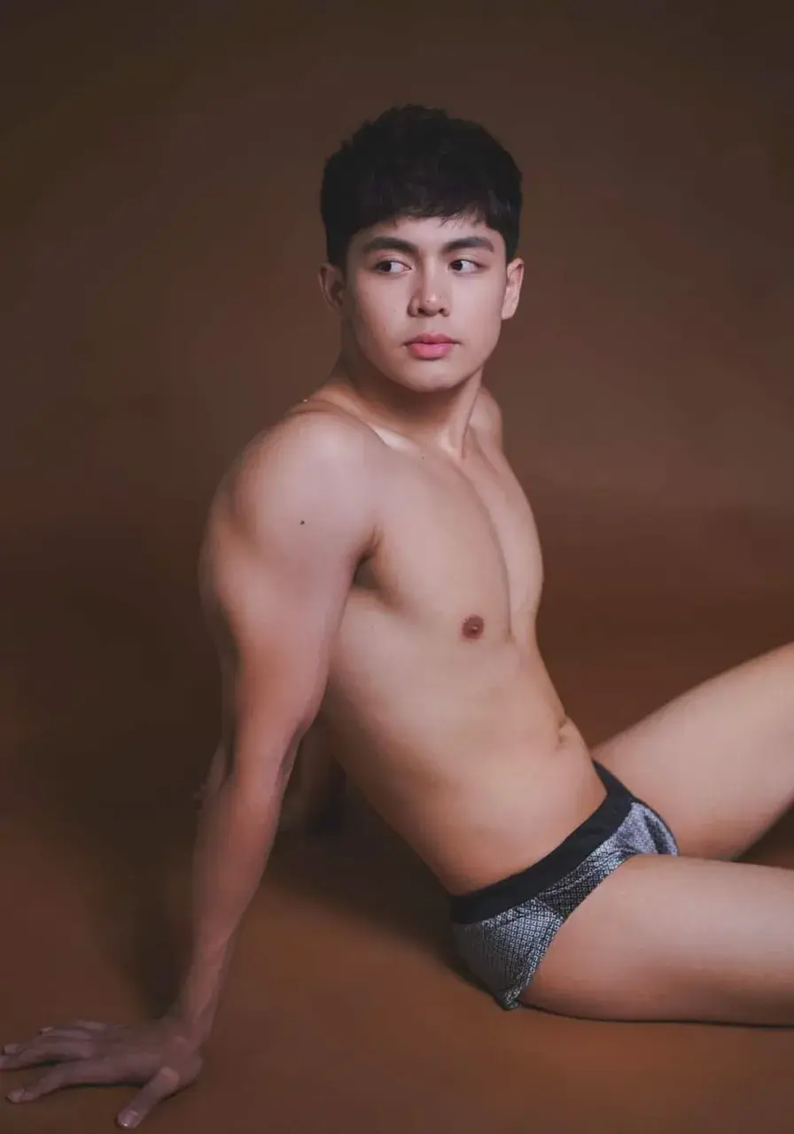 #HotPinoyMenPH .. Richard Farinas.