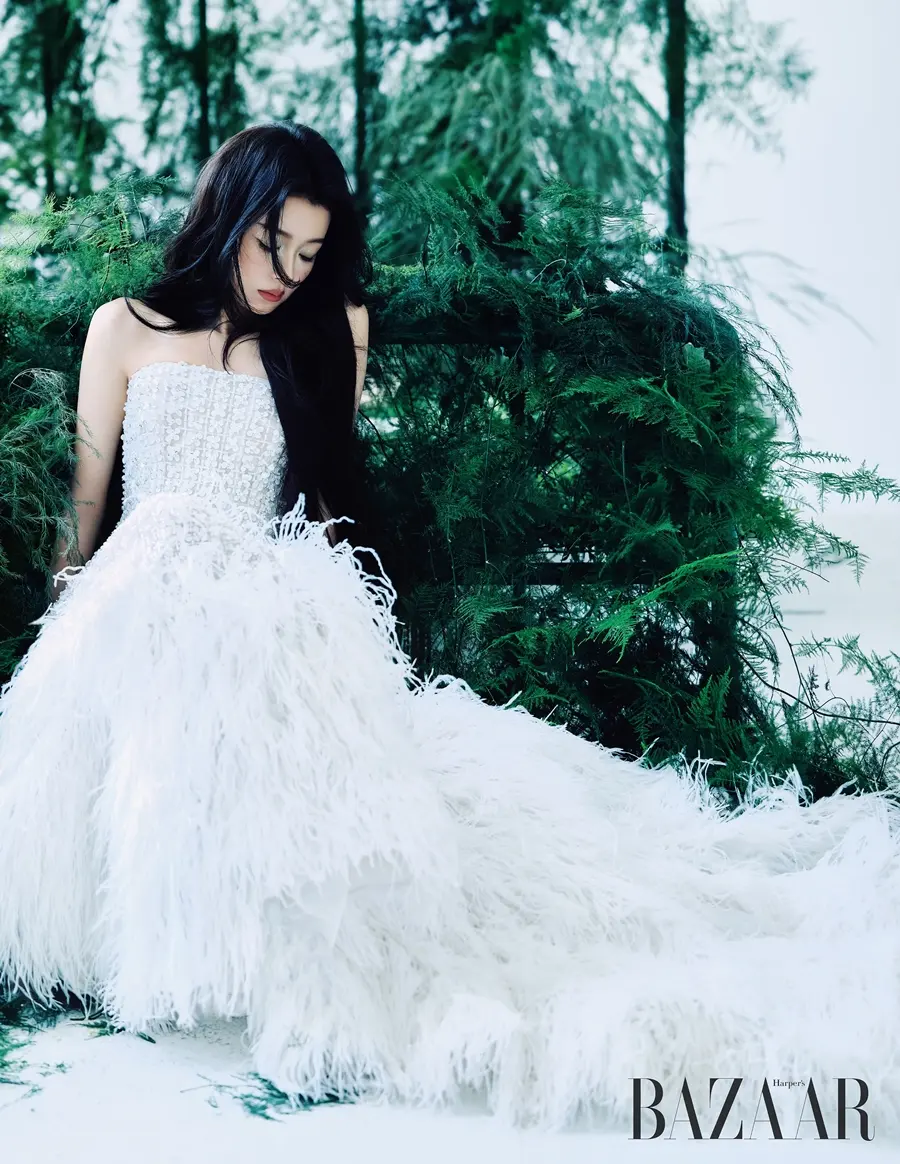 Sun Yi @ Harper's BAZAAR Vietnam August 2024