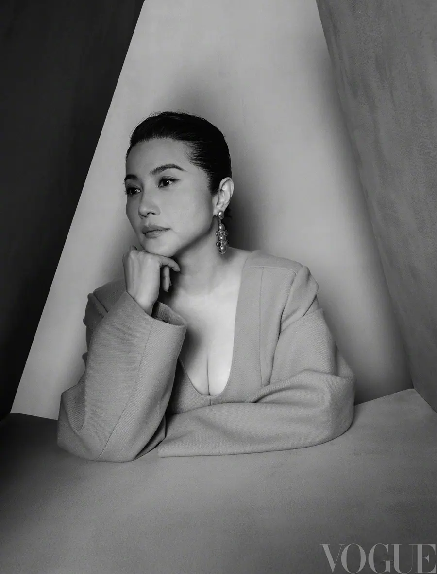 Joan Chen ,Carina Lau ,Vivian Wu ,Yan Bingyan & ZhaoTao @ VOGUE China October 2024