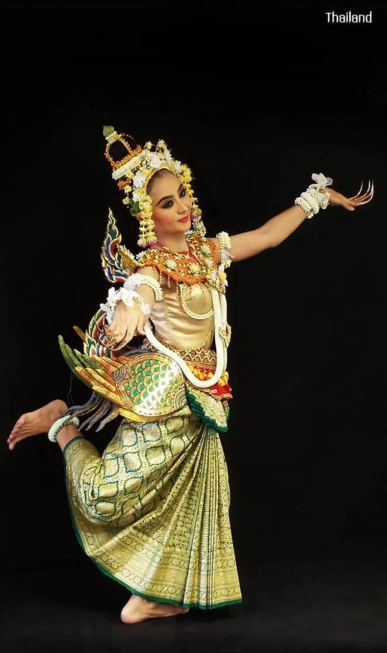 Thai Kinnaree Dance 🇹🇭