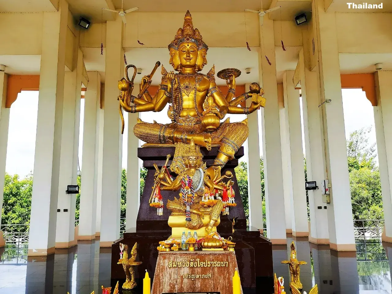 Thai Brahma Statue at Sing Buri 🇹🇭