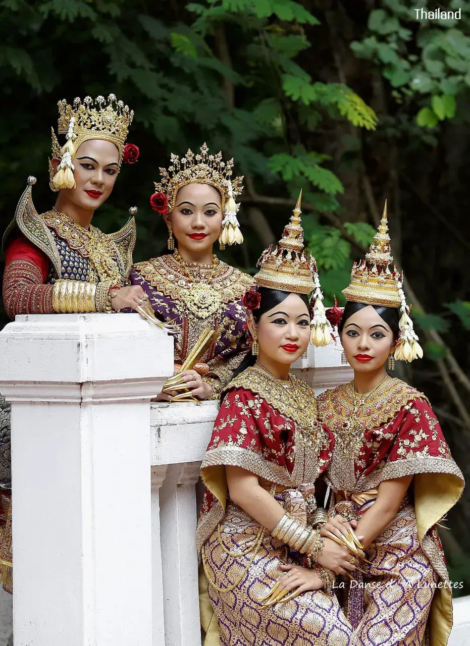 Thai Royal Dancers 🇹🇭