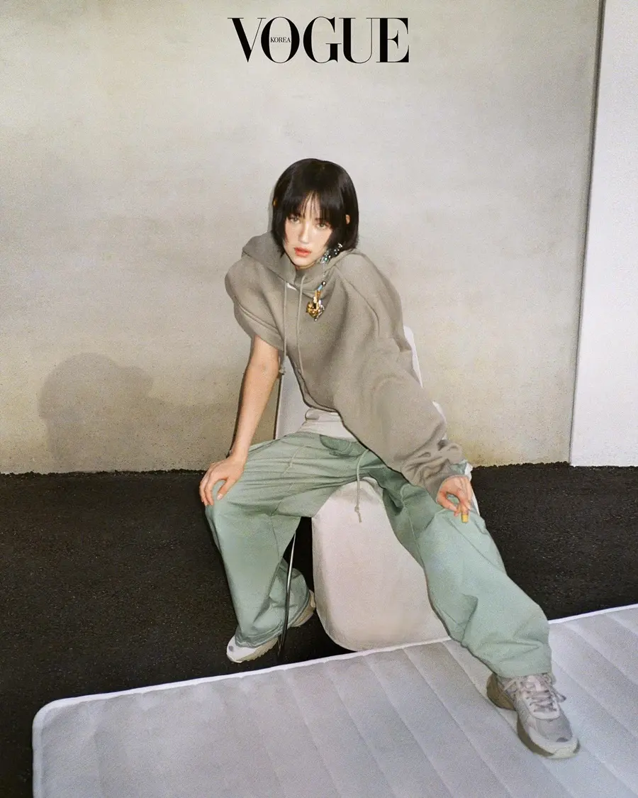 NewJeans @ VOGUE Korea November 2024