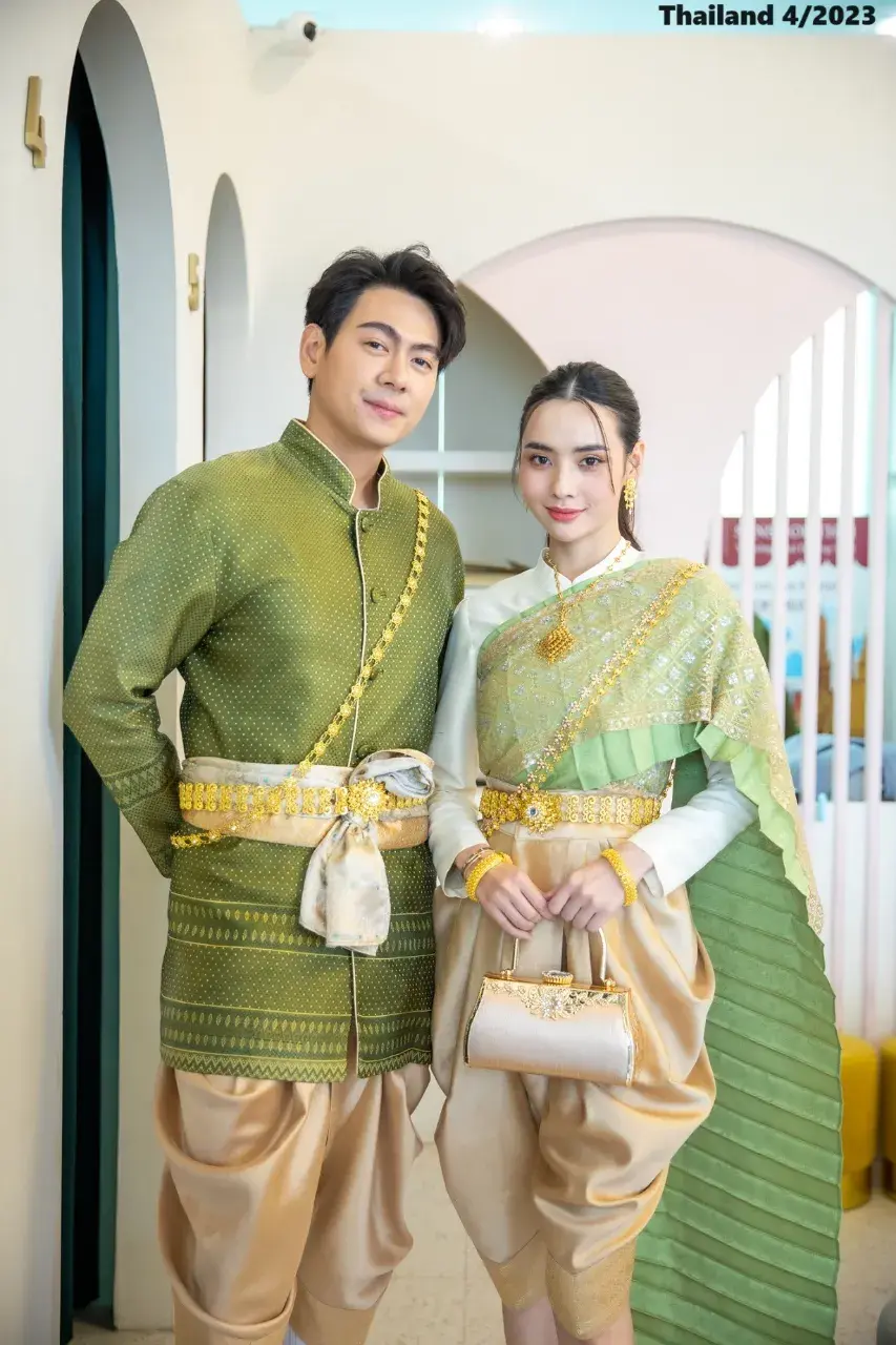 Mook and Bom in Thai Costumes 🇹🇭