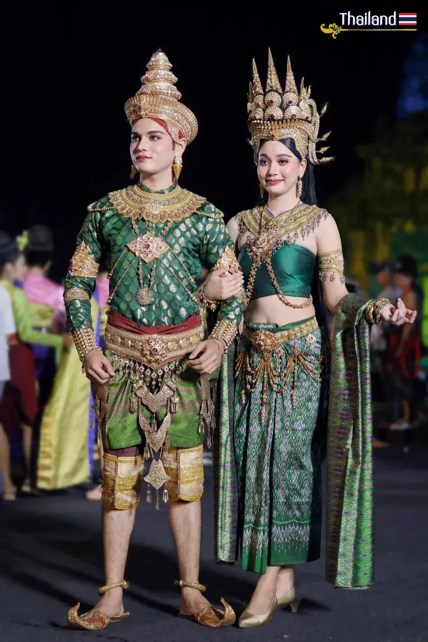 THAILAND 🇹🇭 | Phimai Festival lights up historical park