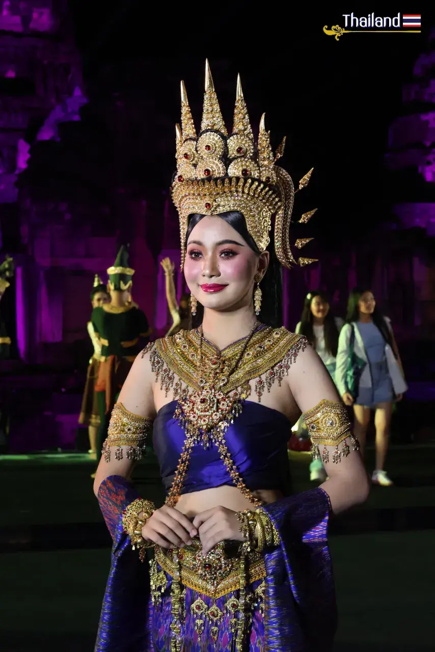 THAILAND 🇹🇭 | Phimai Festival lights up historical park