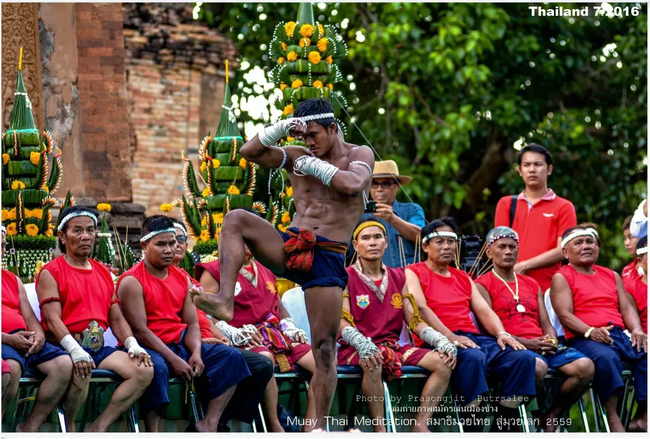 'Wai Khru Muay Thai' by Buakaw Banchemek 🇹🇭