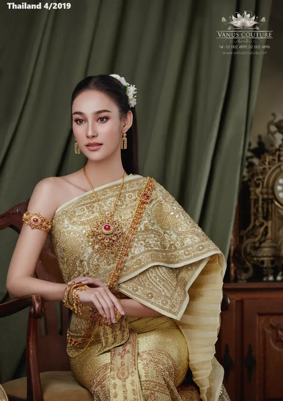 Now Tisanart in the Thai National Costumes 🇹🇭