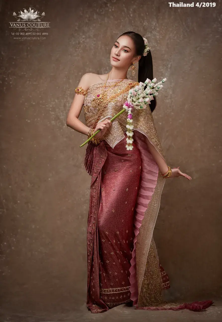 Now Tisanart in the Thai National Costumes 🇹🇭