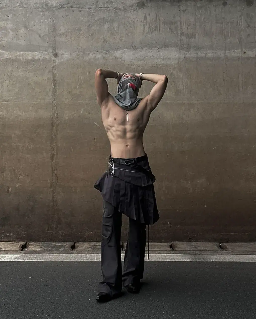 ผู้ชายให้ท่า [13]