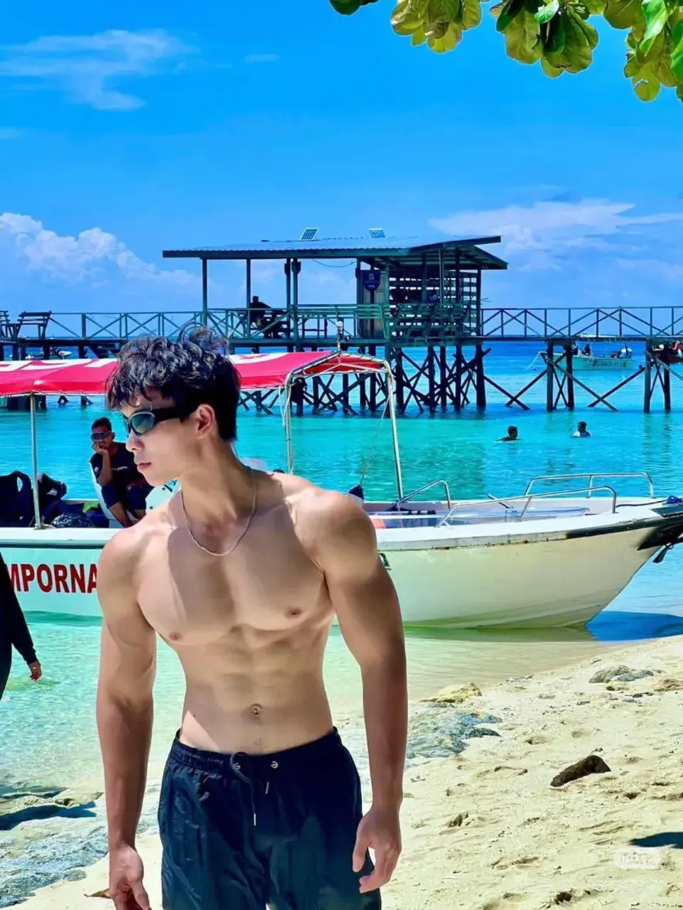 ผู้ชายให้ท่า [13]