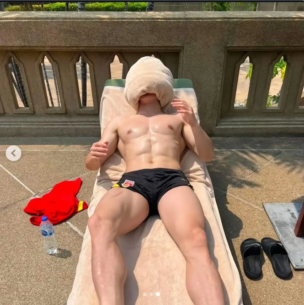 ผู้ชายให้ท่า [13]