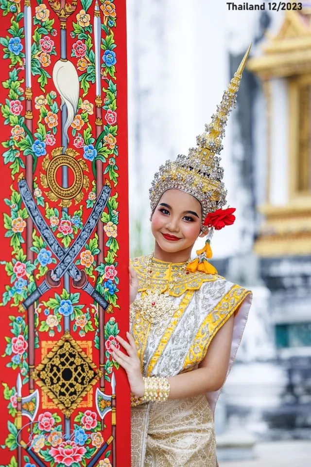 Lovely Young Thai Classical Dancers 🇹🇭