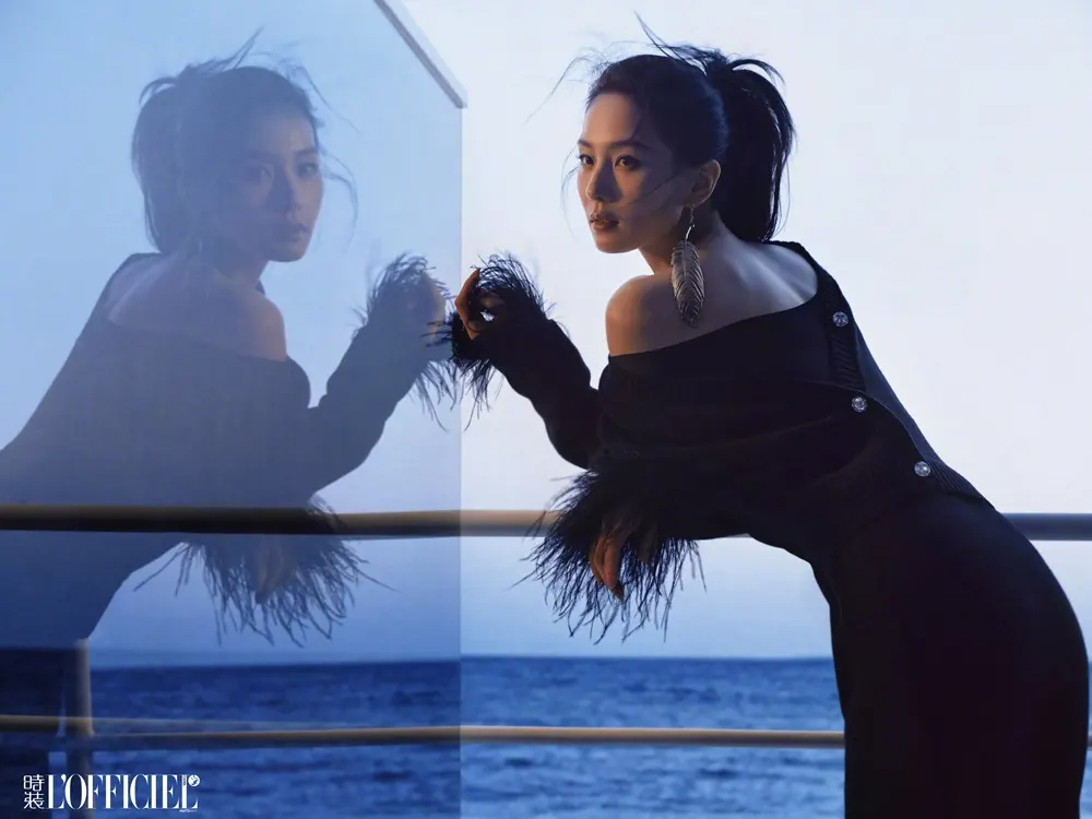 Liu Shishi @ L’OFFICIEL China December 2024