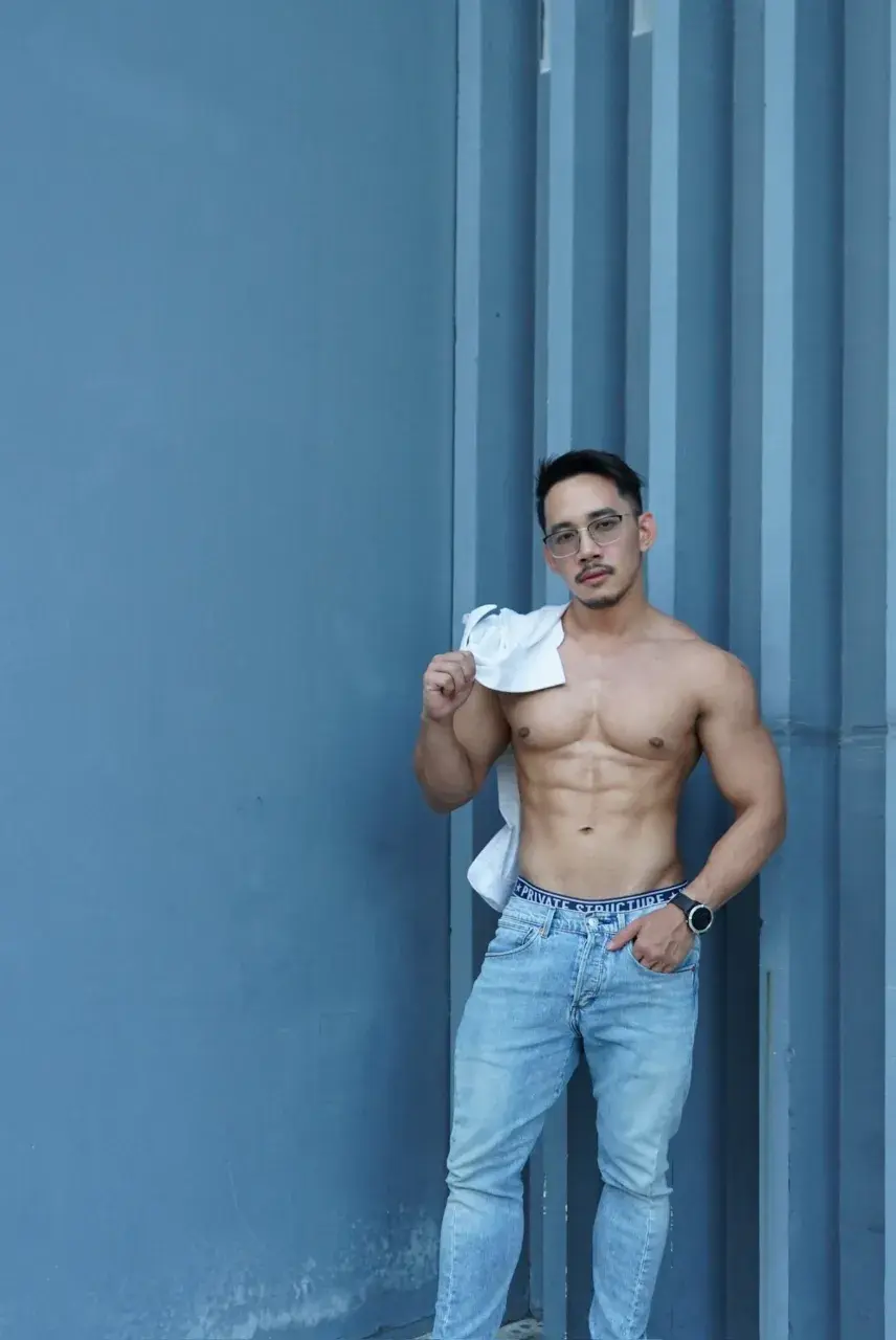 หล่อแนวลีน