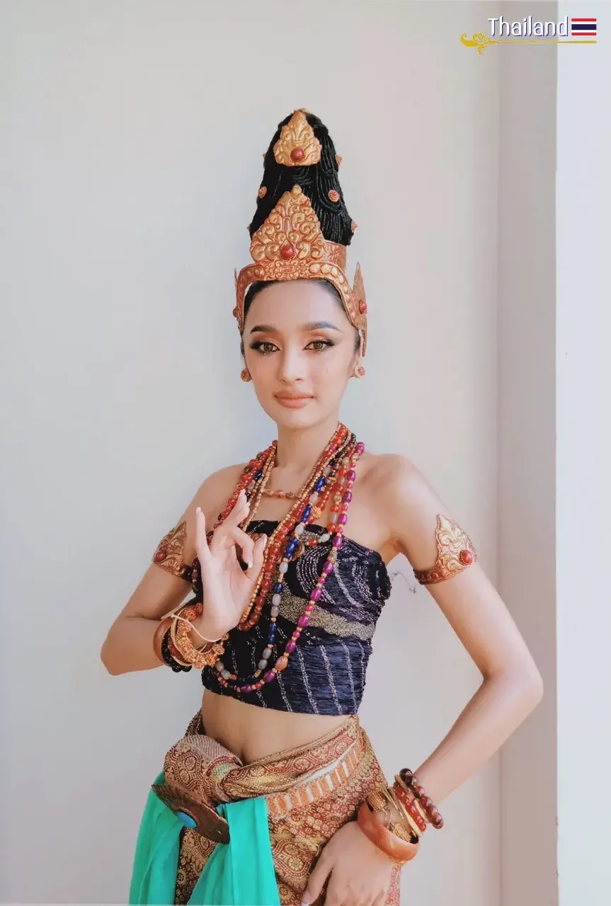 Thai Lady in Dvaravati Costume 🇹🇭