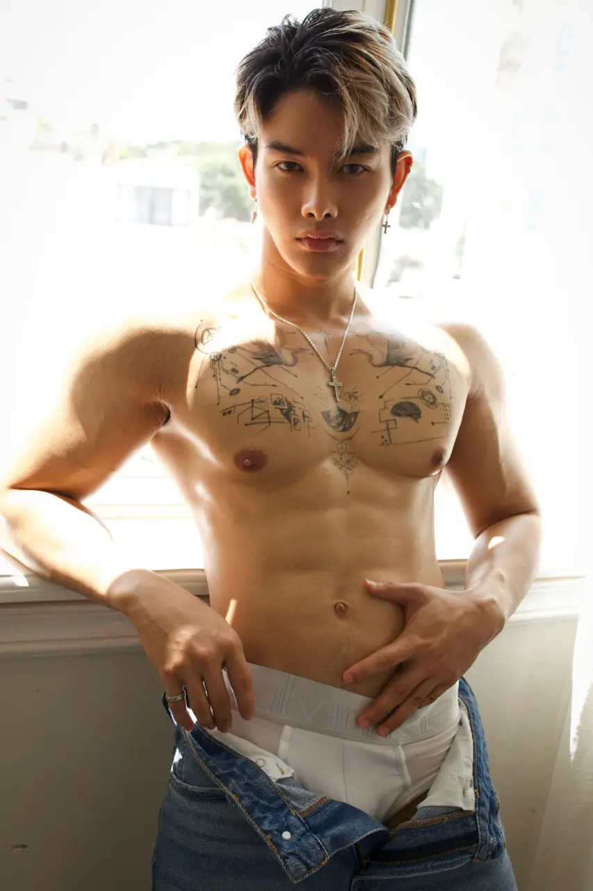 Cool and cute guy : Nhật Thiên