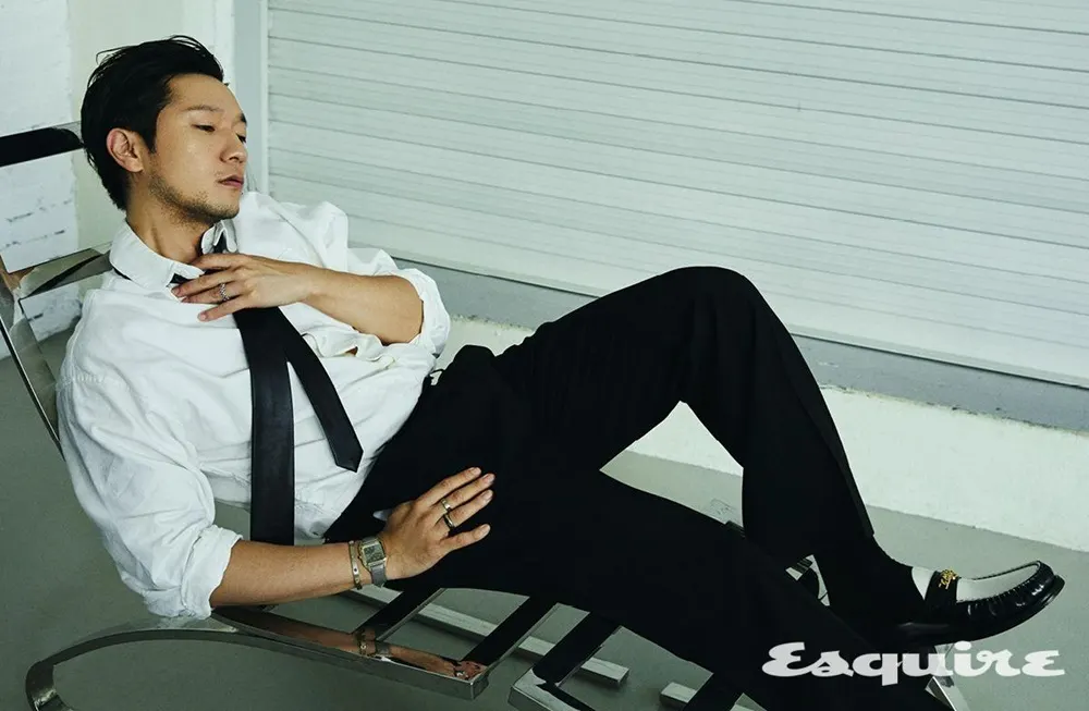 Son Suk Ku @ Esquire Korea January 2025