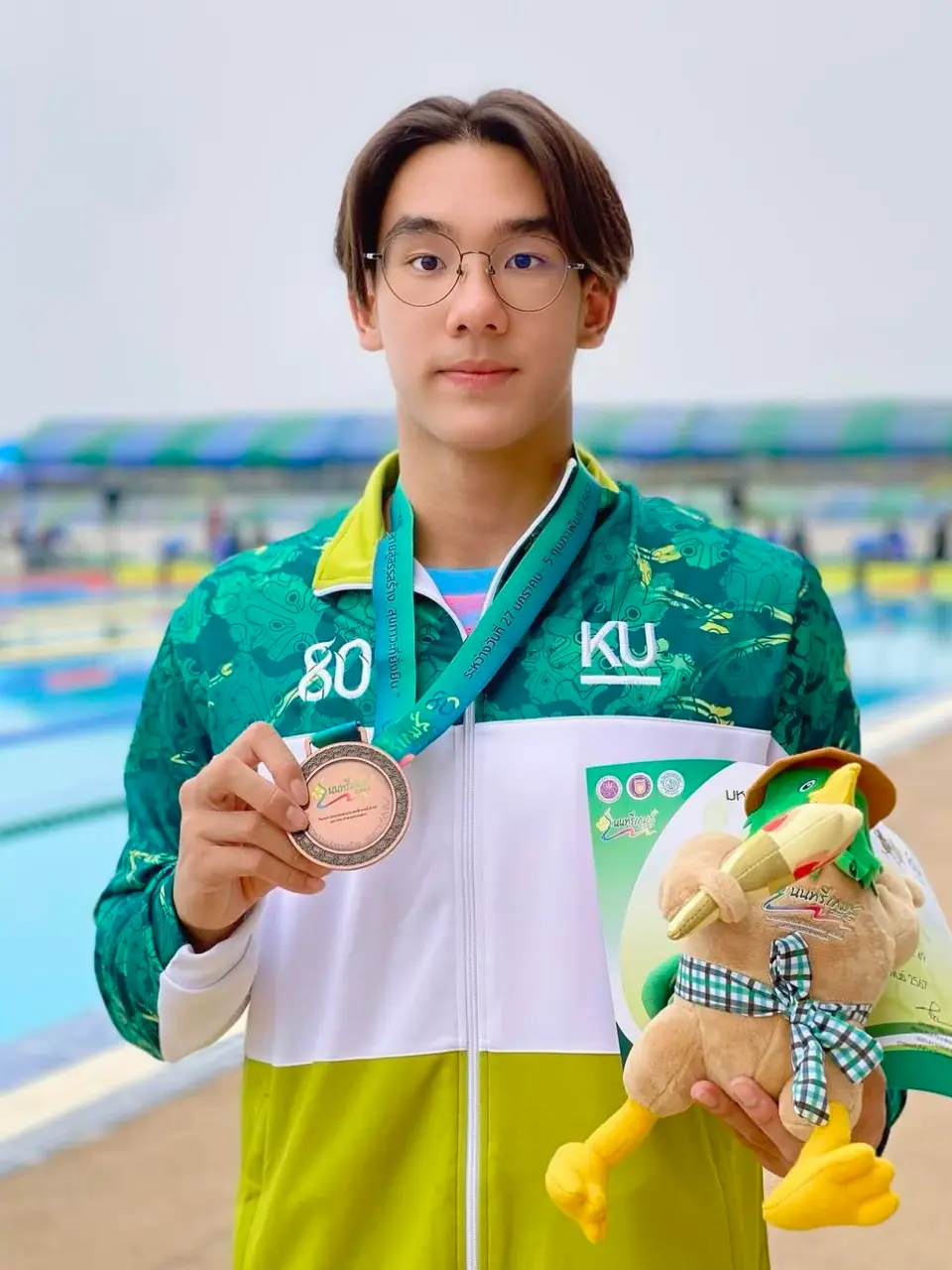 Thailand swimmer : Wasu Panturaksa