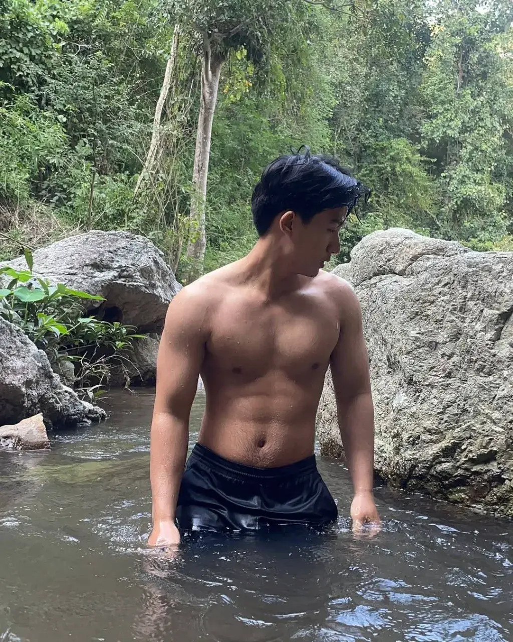 กรุบกรอบเคี้ยวเพลิน