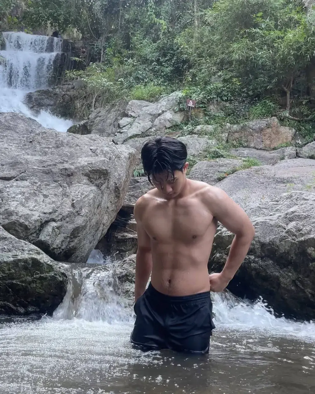 กรุบกรอบเคี้ยวเพลิน