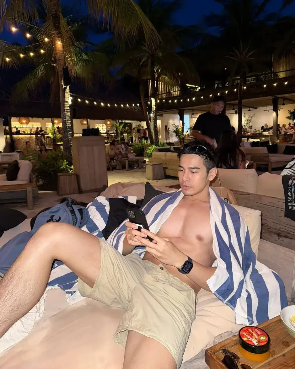 กรุบกรอบเคี้ยวเพลิน