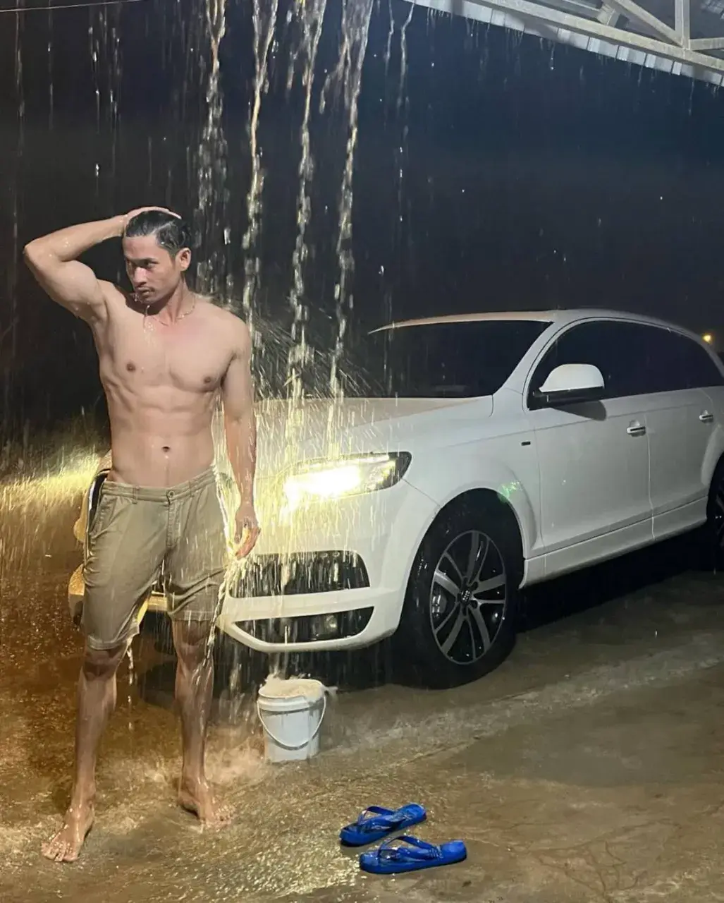 นมอมชมพูอยากอวยคม